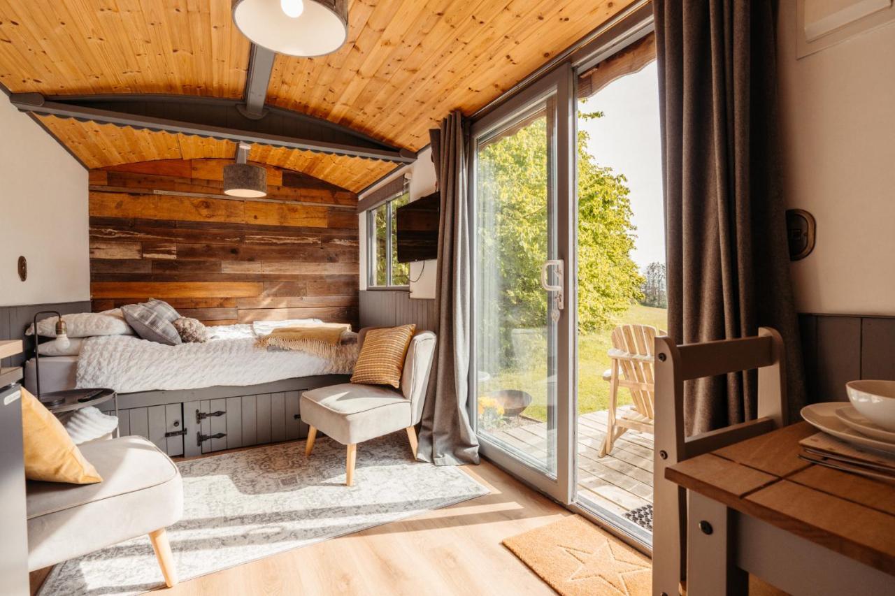 Cefn Crib Cabins Махінллет Екстер'єр фото