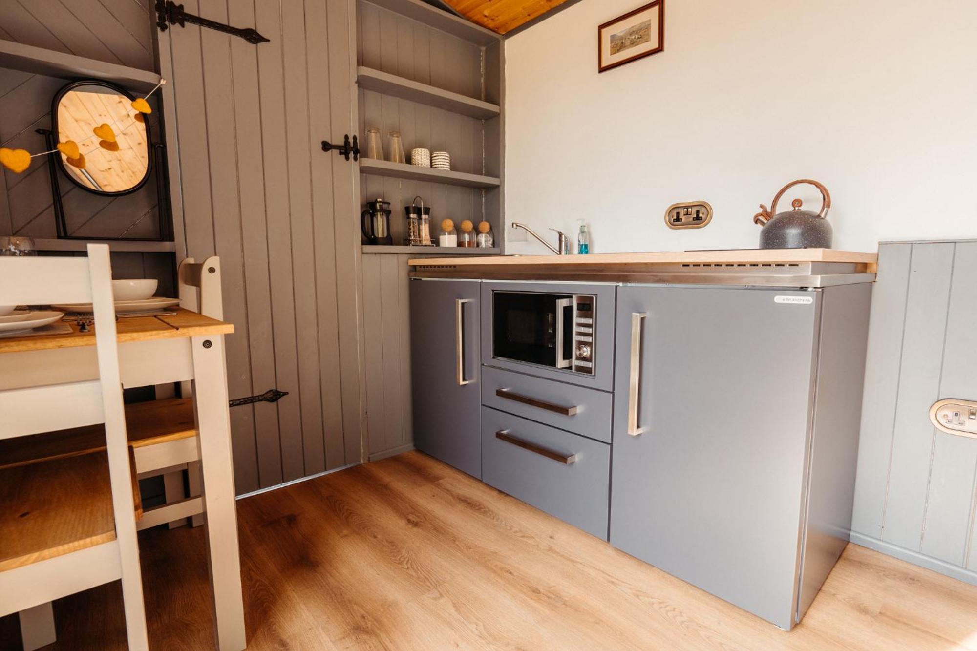 Cefn Crib Cabins Махінллет Екстер'єр фото
