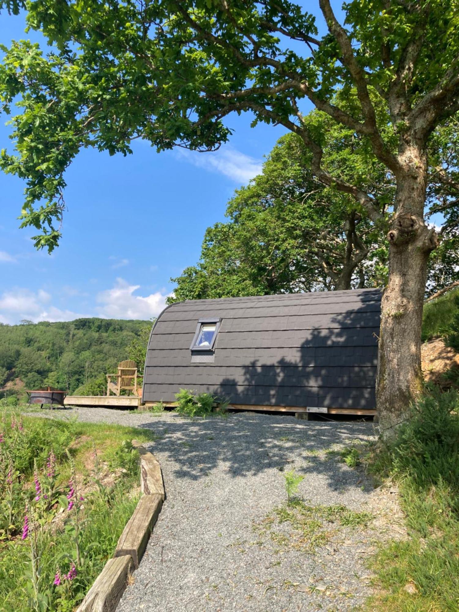 Cefn Crib Cabins Махінллет Екстер'єр фото